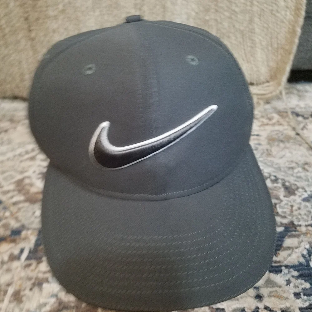 Nike Golf Swish Gray Adjustable Strap Cap